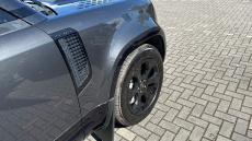 Land Rover Defender 2.0 P400e X-Dynamic S 110 5dr Auto Estate